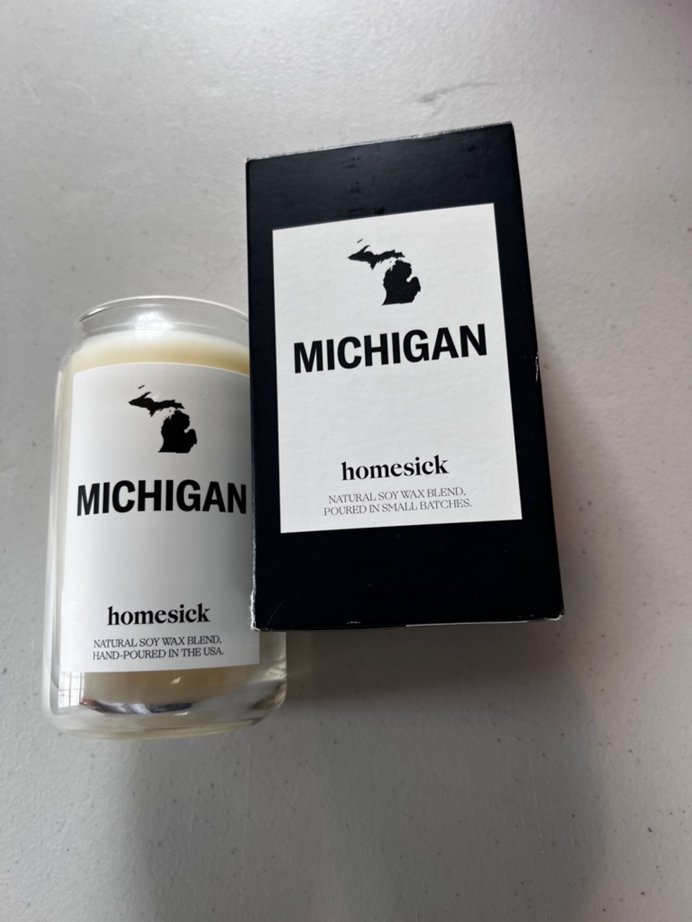 Michigan-Scented Candle! Tart Cherry & Chocolate 16 oz. Glass Jar Homesick
